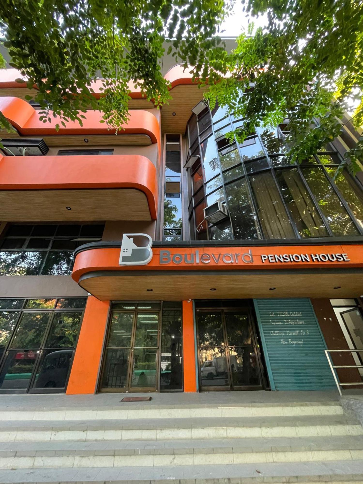 Boulevard Pension Hotel Cebu Exterior photo
